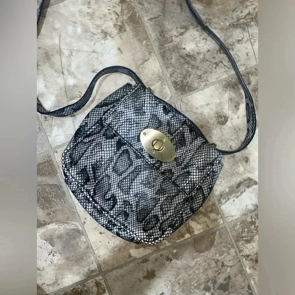 Women’s Black and  Grey Snake Skin Crossbody shoulder bag purse adjustable strap - Picture 3 of 16